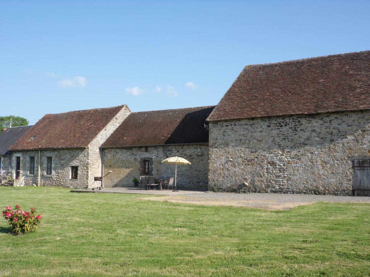 Gite " L'Albizia" Prissac Exterior foto